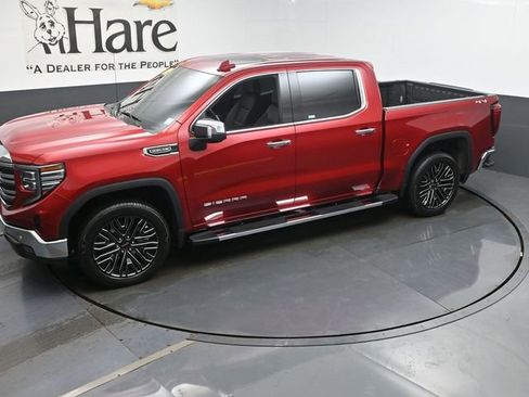 Used 2024 GMC Sierra 1500 SLT w/ SLT Premium Plus Package AWD/4WD image 42