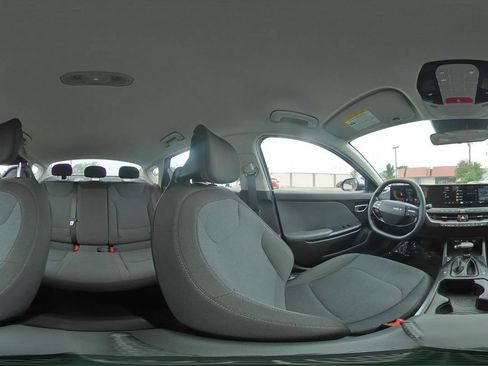 Used 2025 Kia K4 FWD image 41