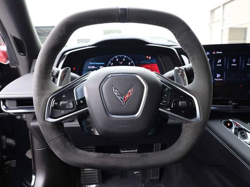Used 2024 Chevrolet Corvette Stingray Preferred Cpe w/ Z51 Performance Package RWD image 20