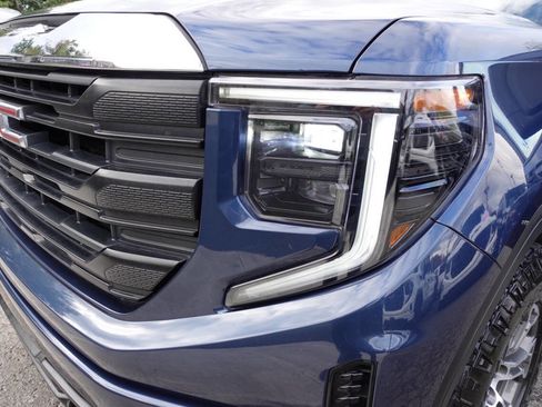 Used 2023 GMC Sierra 1500 Pro w/ Pro Value Package AWD/4WD image 57