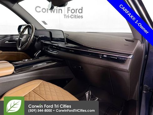 Used 2022 Cadillac Escalade ESV Premium Luxury AWD/4WD image 31