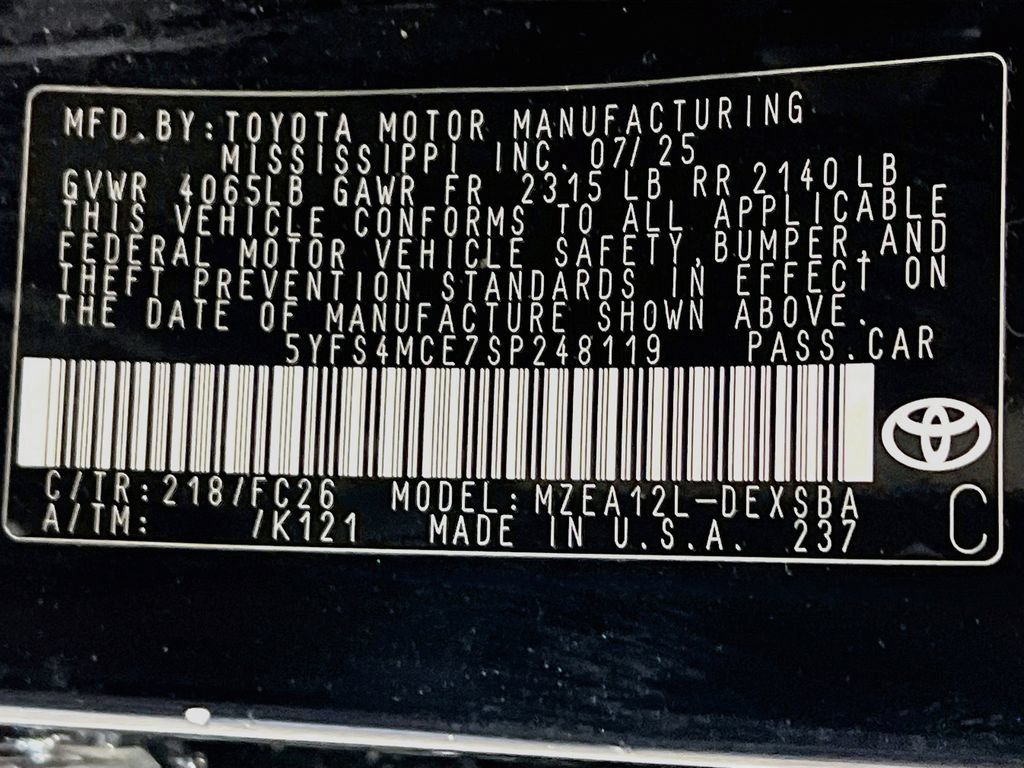 Certified 2025 Toyota Corolla SE FWD image 28