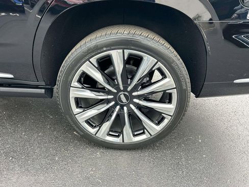 New 2026 Cadillac Escalade Luxury w/ Touring Package image 11