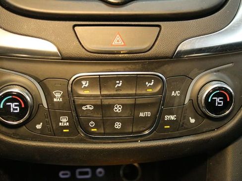 Used 2021 Chevrolet Equinox LT image 26