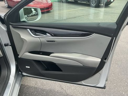 Used 2014 Cadillac XTS Luxury w/ Driver Awareness Package FWD image 19