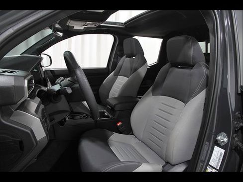 Used 2024 Toyota Tacoma TRD Sport w/ TRD Sport Upgrade Package AWD/4WD image 5