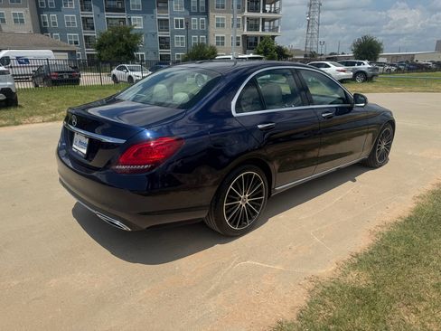 Used 2021 Mercedes-Benz C 300 Sedan image 8