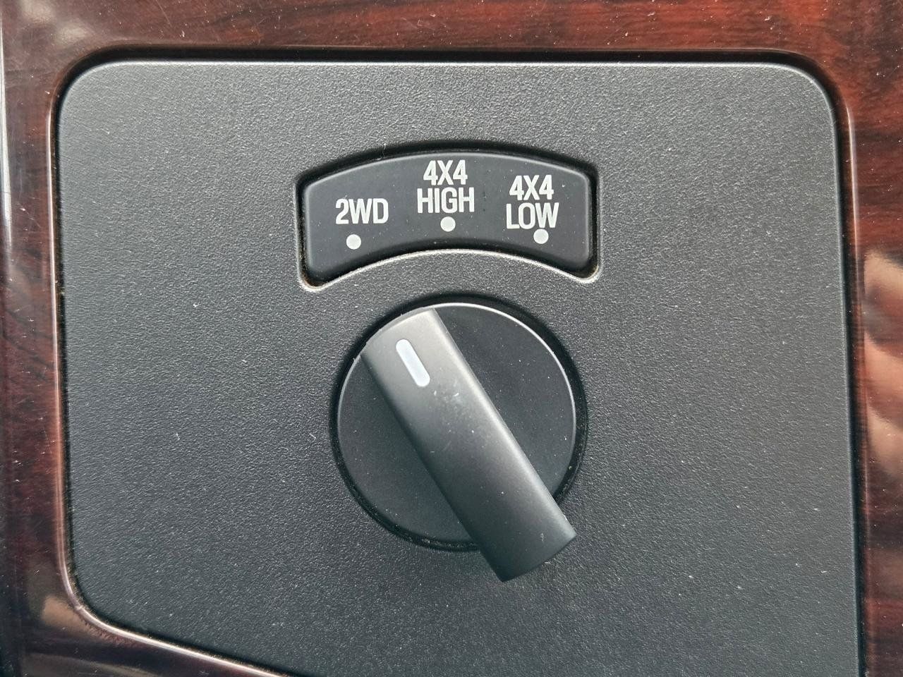 Used 2010 Ford F250 Lariat AWD/4WD image 23
