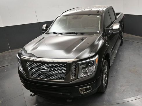 Used 2017 Nissan Titan Platinum Reserve AWD/4WD image 19