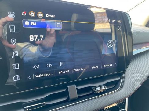 Used 2026 Chevrolet Equinox RS w/ Convenience Package III image 18