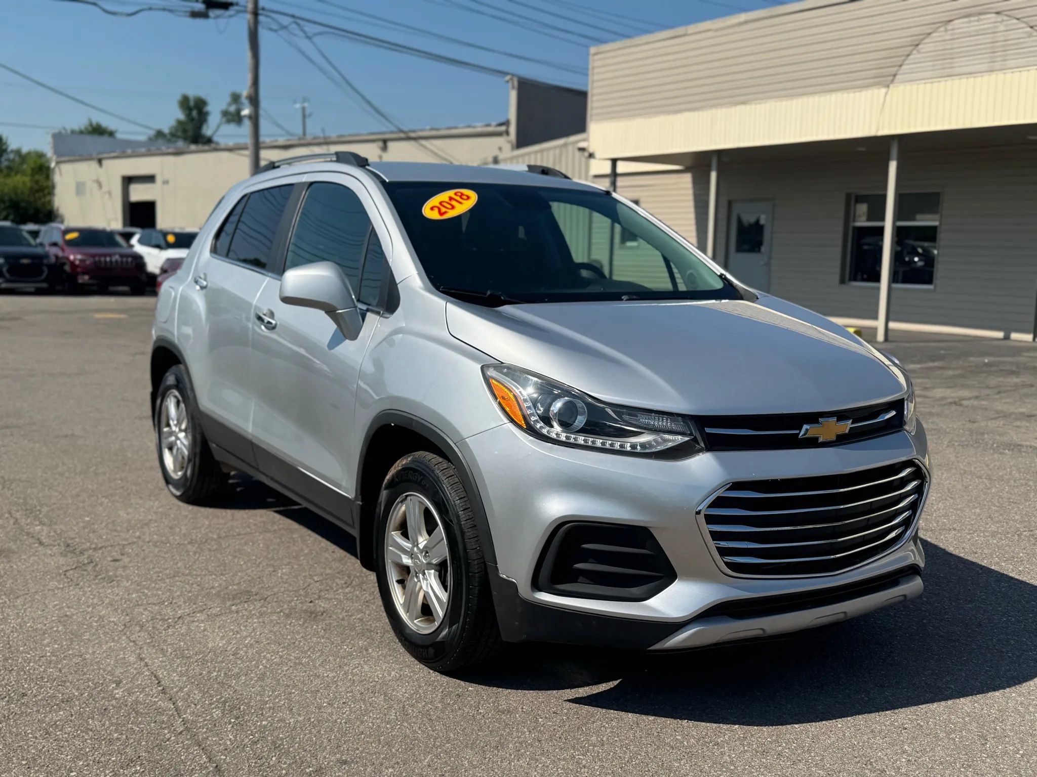 Used 2018 Chevrolet Trax LT w/ LT Convenience Package AWD/4WD image 3