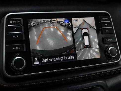 Used 2020 Nissan Kicks SR w/ Exterior Package FWD image 23