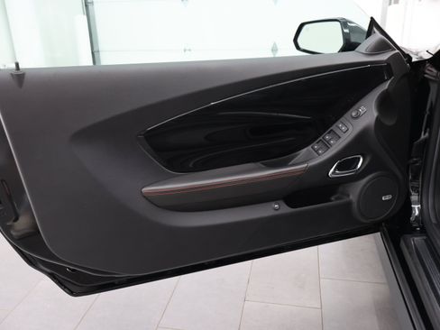 Used 2015 Chevrolet Camaro ZL1 RWD image 33
