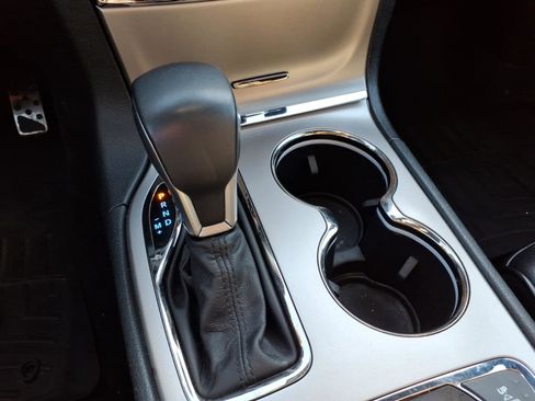 Certified 2019 Jeep Grand Cherokee High Altitude image 16