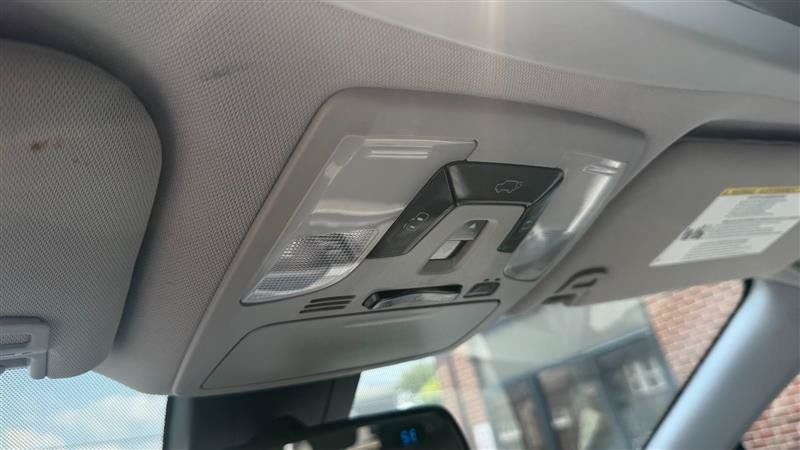 Used 2018 Toyota Sienna XLE w/ XLE Navigation Package FWD image 37