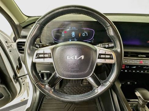 Used 2024 Kia Telluride LX FWD image 9