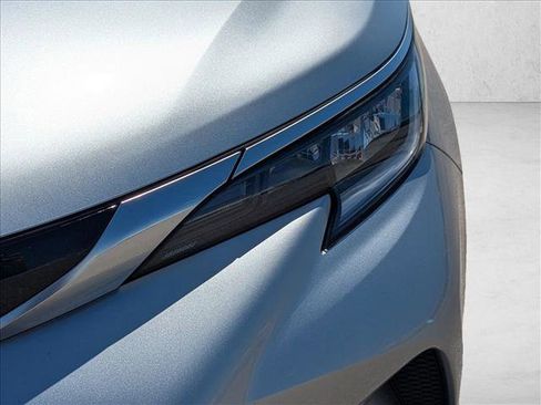 Used 2023 Toyota Sienna XSE w/ XSE Plus Package FWD image 9