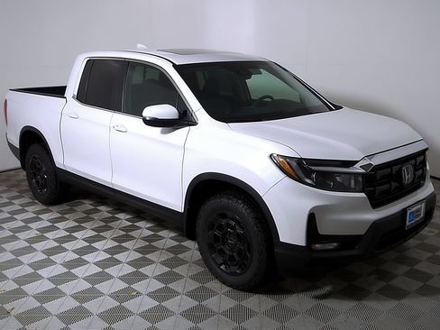 Used 2025 Honda Ridgeline RTL+ image 6