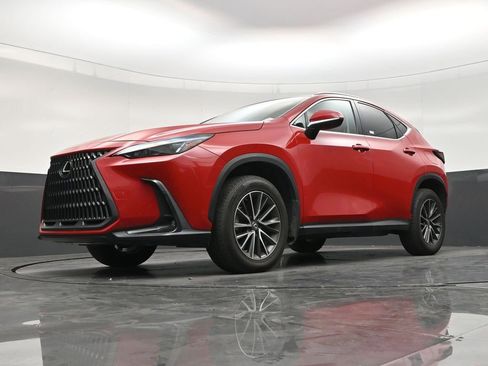 Used 2025 Lexus NX 250 FWD w/ Accessory Package (K3) image 20