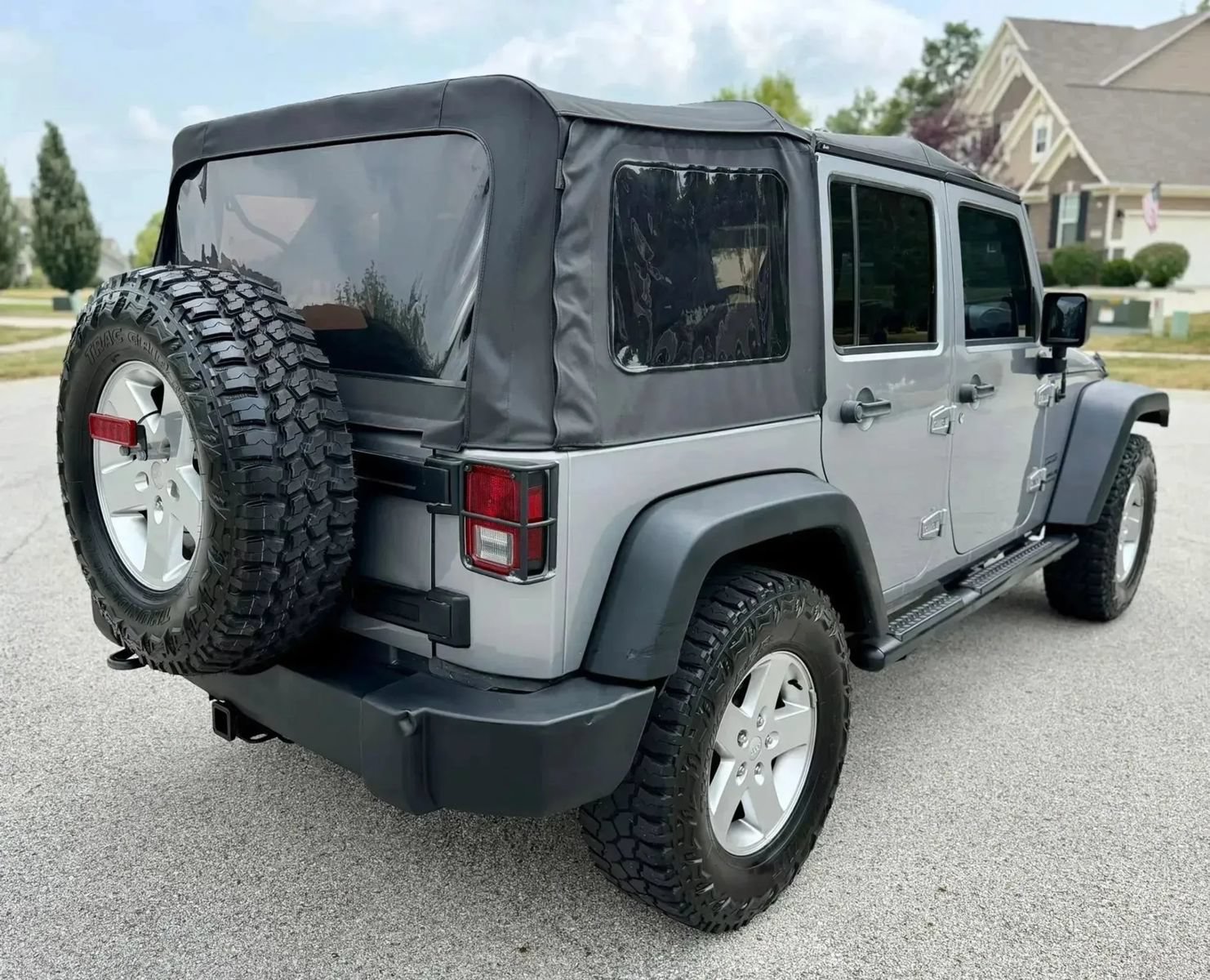 Used 2014 Jeep Wrangler Unlimited Sport w/ Quick Order Package 23S AWD/4WD image 7