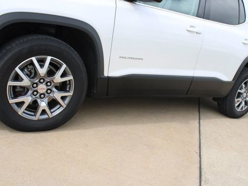 Used 2021 GMC Acadia SLT w/ Trailering Package AWD/4WD image 11