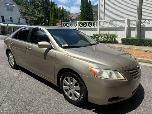 Used 2007 Toyota Camry LE FWD image 2