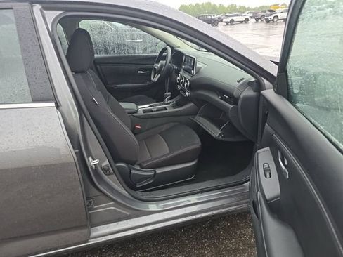 Used 2025 Nissan Sentra SV FWD image 19