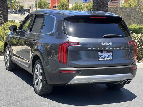 Used 2022 Kia Telluride EX w/ EX Premium Package FWD image 21