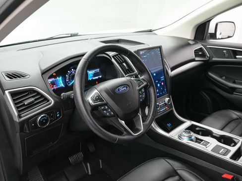 Certified 2023 Ford Edge SEL w/ Convenience Package AWD/4WD image 12