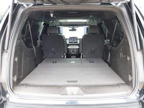 Used 2021 GMC Yukon XL SLT w/ SLT Premium Package AWD/4WD image 37