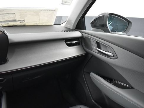 New 2026 Audi Q3 quattro 2.0T AWD/4WD image 13