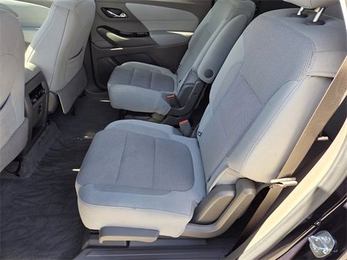 Certified 2020 Chevrolet Traverse LT image 11