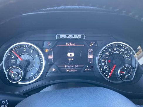 Used 2024 RAM 1500 Laramie image 23