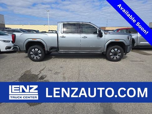 Used 2025 GMC Sierra 2500 Denali w/ Denali Reserve Package AWD/4WD image 1