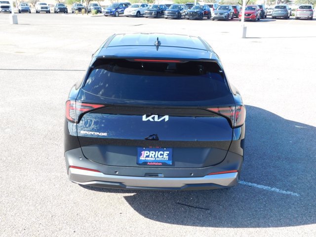 Used 2026 Kia Sportage LX FWD image 11