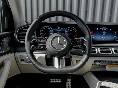 Used 2026 Mercedes-Benz GLS 450 GLS 450 image 21