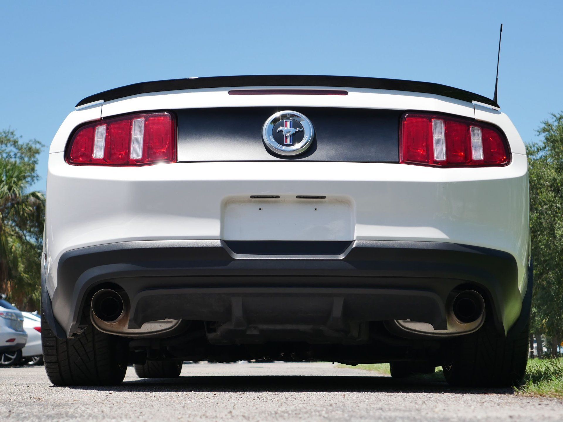 Used 2012 Ford Mustang Boss 302 w/ Boss 302 Accessory Pkg RWD image 26