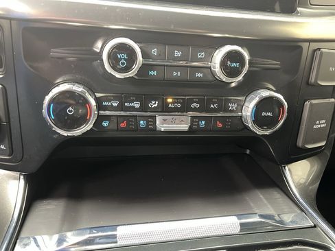 Certified 2023 Ford F150 Lariat w/ Equipment Group 502A High image 26