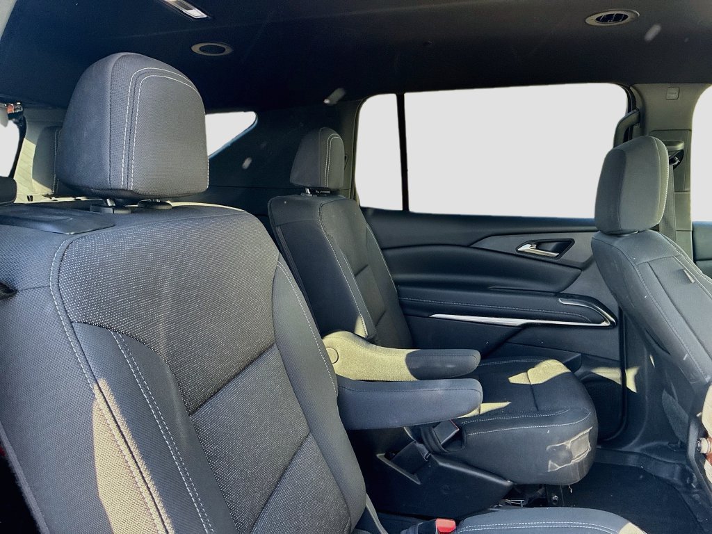 Used 2026 Chevrolet Traverse LT w/ LPO, Floor Liner Package FWD image 28