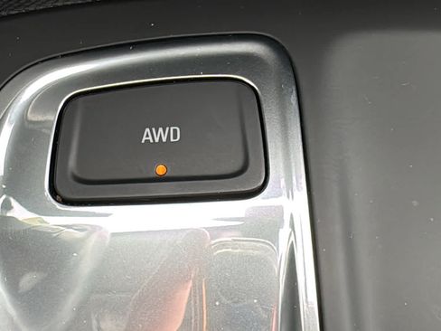 Used 2020 Chevrolet Equinox LT AWD/4WD image 21