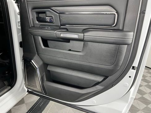 Used 2023 RAM 2500 Limited image 28