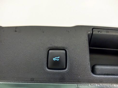 Used 2024 Ford Escape ST-Line w/ Tech Pack #1 image 24