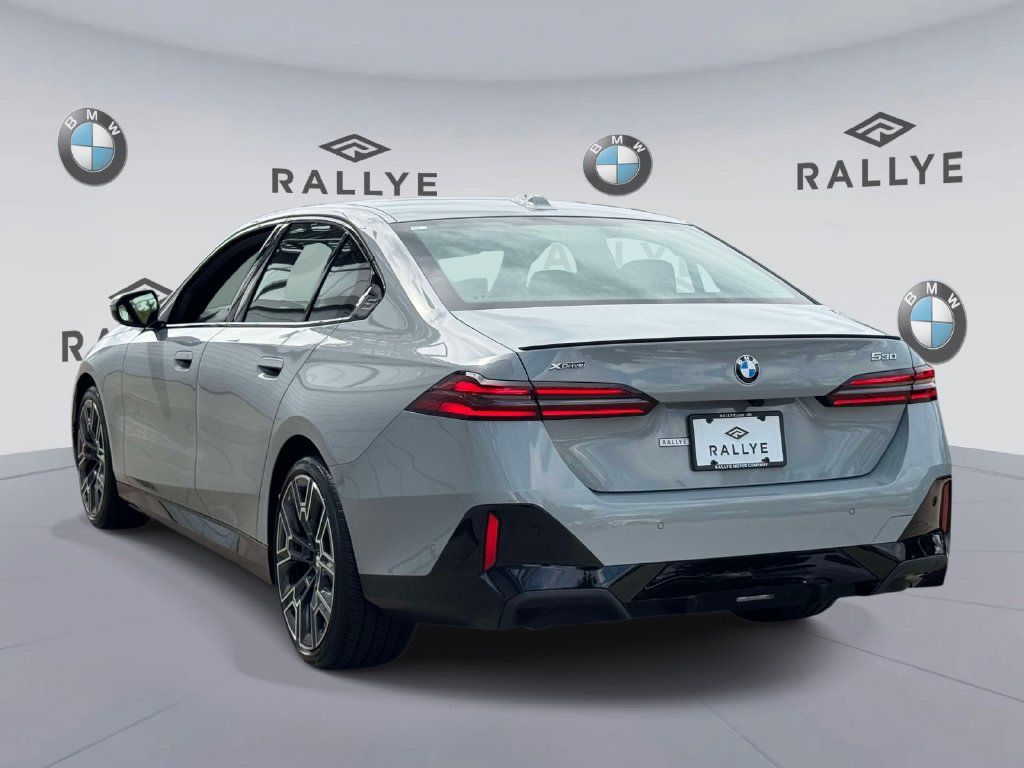Certified 2026 BMW 530i xDrive AWD/4WD image 7