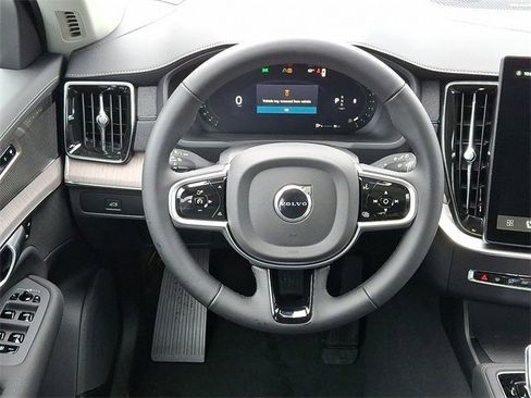 New 2026 Volvo XC90 B6 Ultra image 5
