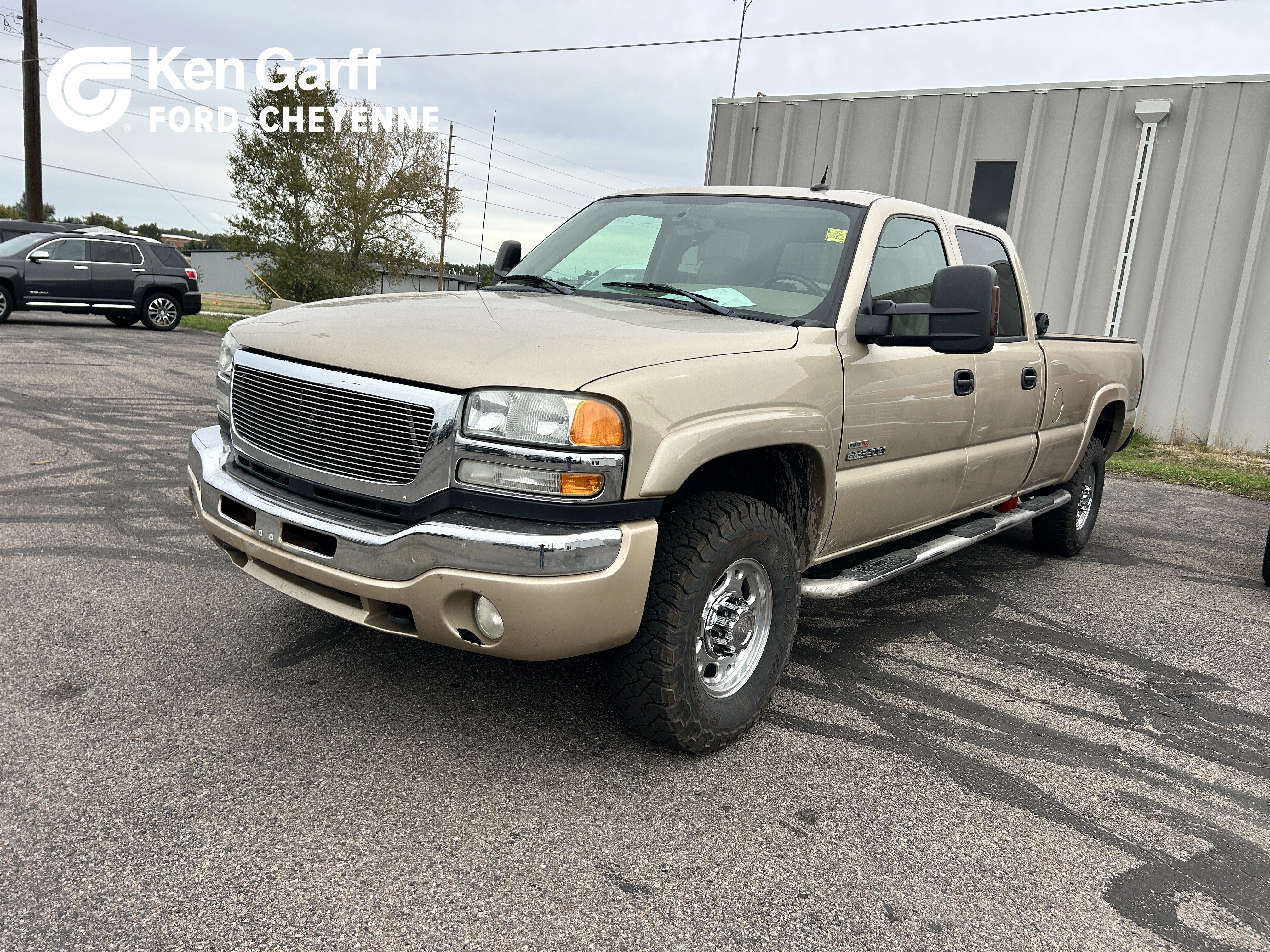 Used 2004 GMC Sierra 3500 SLT AWD/4WD image 1