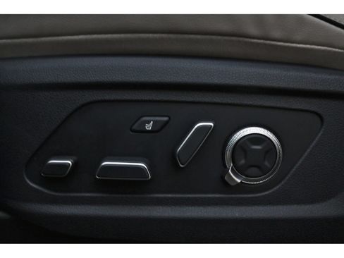 Certified 2025 Hyundai Palisade Calligraphy FWD image 30