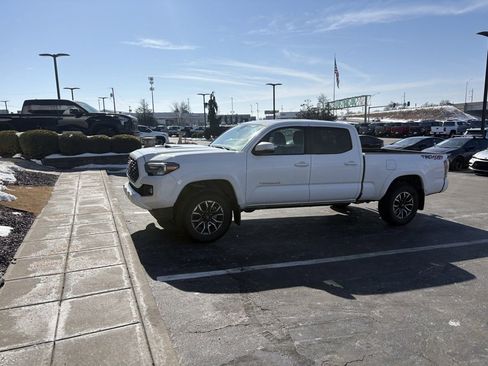 Used 2023 Toyota Tacoma TRD Sport w/ TRD Premium Sport Package image 2