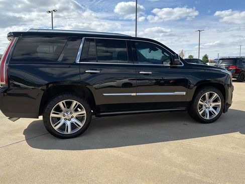 Used 2016 Cadillac Escalade Premium AWD/4WD image 23