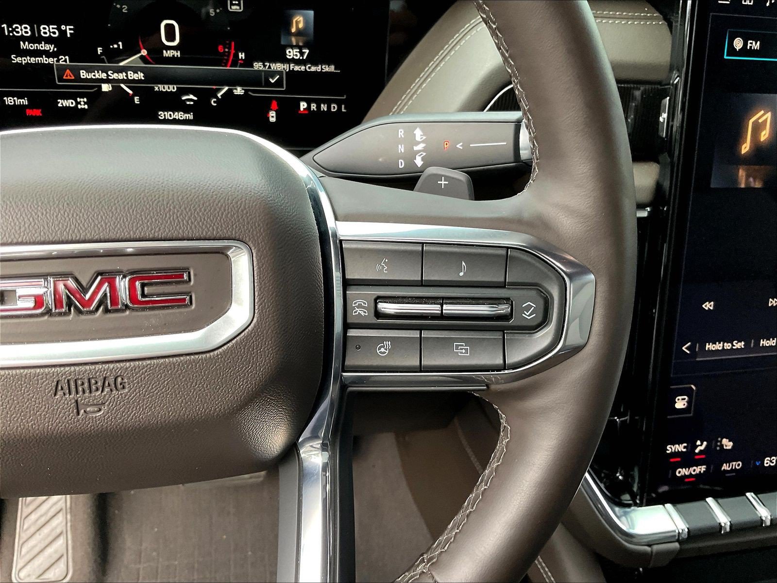Used 2025 GMC Yukon XL Elevation w/ LPO, Floor Liner Package AWD/4WD image 14