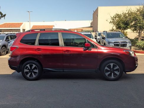 Used 2017 Subaru Forester 2.5i Premium w/ Protection Package #1 AWD/4WD image 6